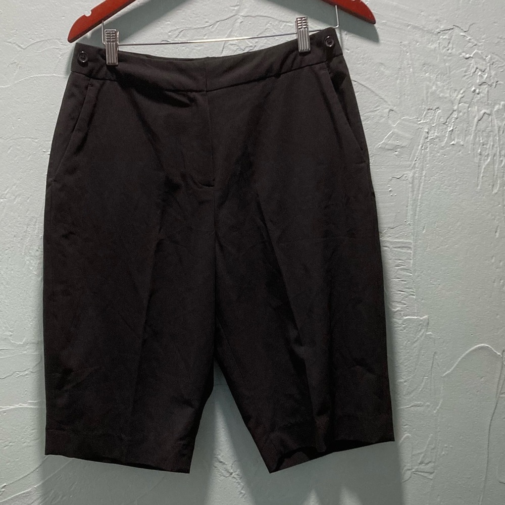 Larry Levine
10 Stretch 
Black Bermuda Shorts